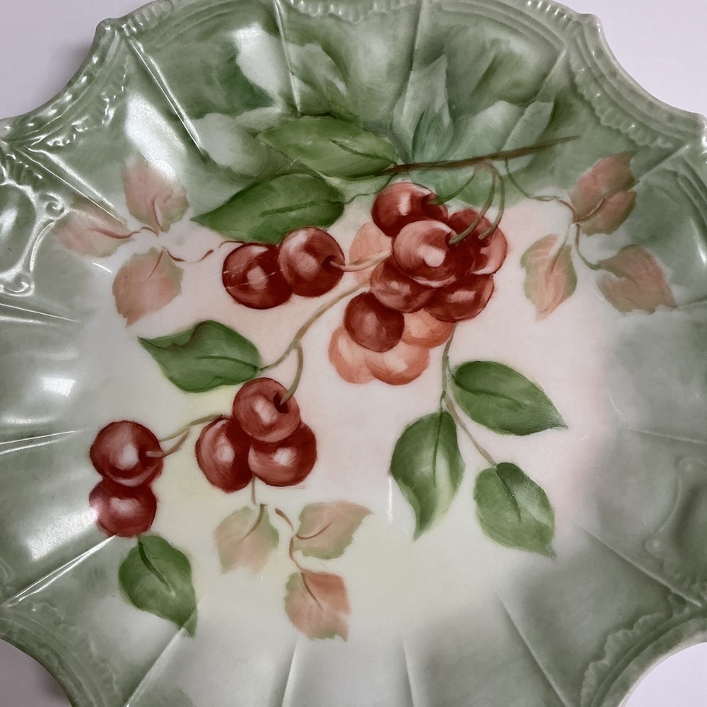 Antique Porcelain Cherries Plate Hand-Painted Green Scalloped Rim 8.5โ France - Picture 3 of 12